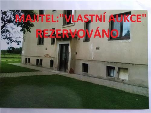 MAJITEL: Byt v započaté rekonstrukci, O.V. 2+1 42,4m2 podl.plocha,celková 50,8m2zvysene přízemí, střed,,3 technické místnosti v