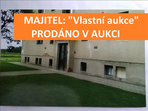 MAJITEL: Byt v započaté rekonstrukci, O.V. 2+1 42,4m2 podl.plocha,celková 50,8m2zvysene přízemí, střed,,3 technické místnosti v